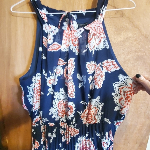 LANE BRYANTSZ 18. PAISLEY PLEATED CHIFON SLEEVELESS HALTER NECK. Maxi - Picture 3 of 9